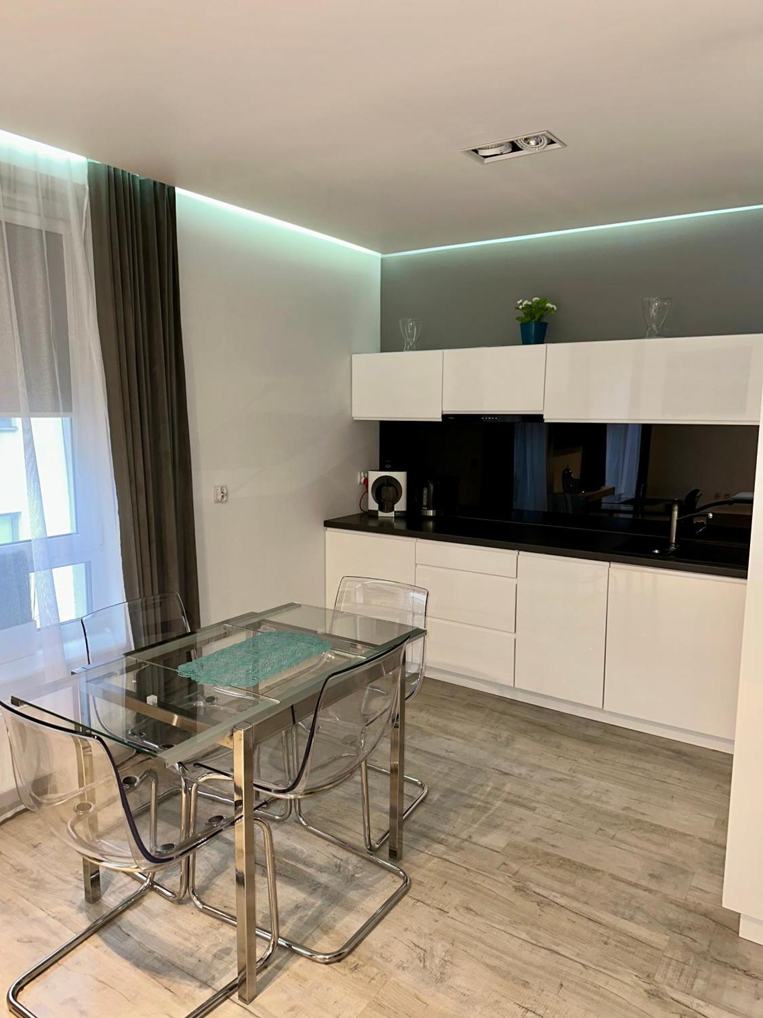 Apartament Shadow Grey 코워브제크 외부 사진